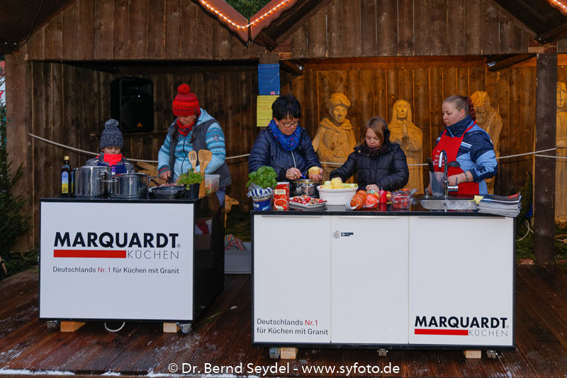 Promikochen auf dem Weihnachtsmarkt in Gotha